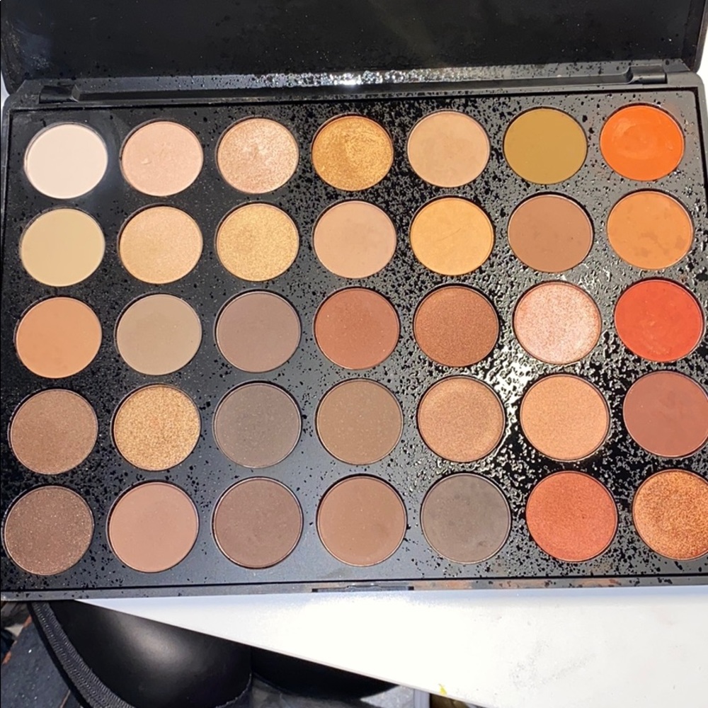 Morphe 350 pallet